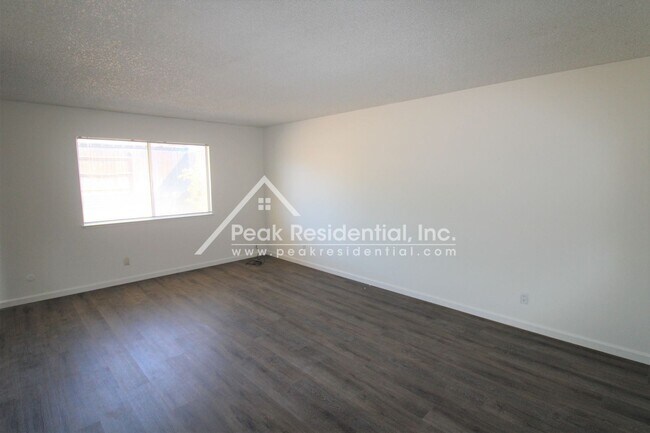 Building Photo - 3 br, 1 bath House - 6520 Demuth Circle