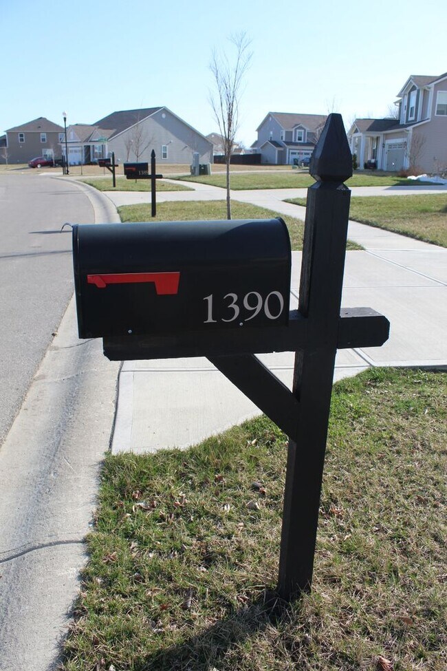 Photo - Beautiful 4 BR home in Avon Schools!