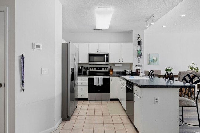 Building Photo - 1221 Tidewater Dr