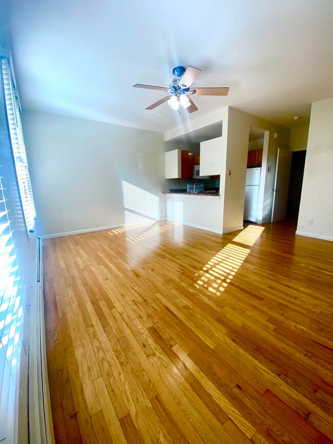 Building Photo - The Wolf Londoner Building