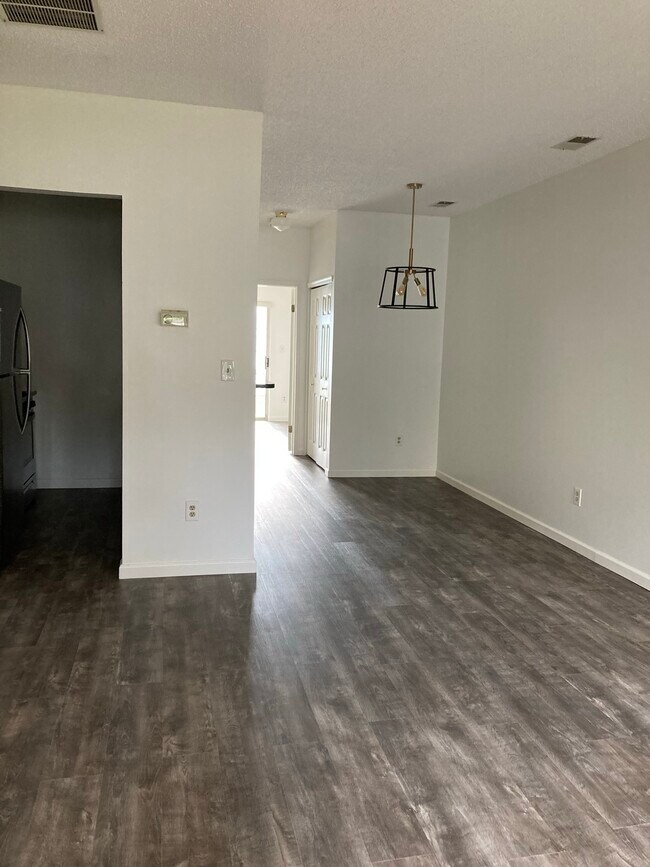 Foto del edificio - 103 Cottonwood St