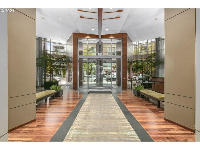 Building Photo - All Inclusive Fully Furnished Corner Studio Unit on SW Waterfront Steps to OHSU!