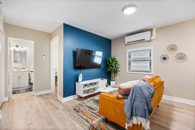 Foto del edificio - 1009 Front St