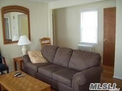 Foto del edificio - 108 Audrey Ave