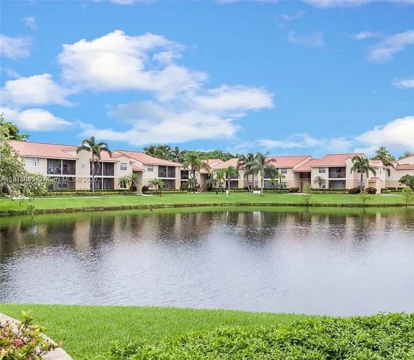 Foto principal - 1245 SW 46th Ave