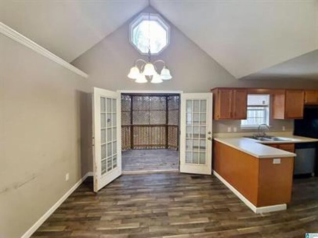 Foto del edificio - Cozy 3BR/2BA Home with Open Living Space