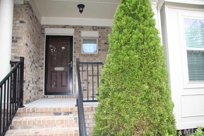 Building Photo - 1027 Valleystone Dr