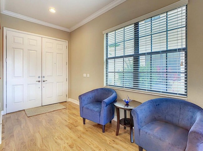 Foto del edificio - Luxury Living in Woodland Lakes Preserve: Fully-Furnished