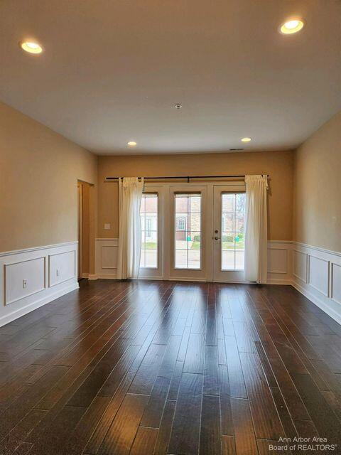 Foto del edificio - 5643 Arbor Chase Dr