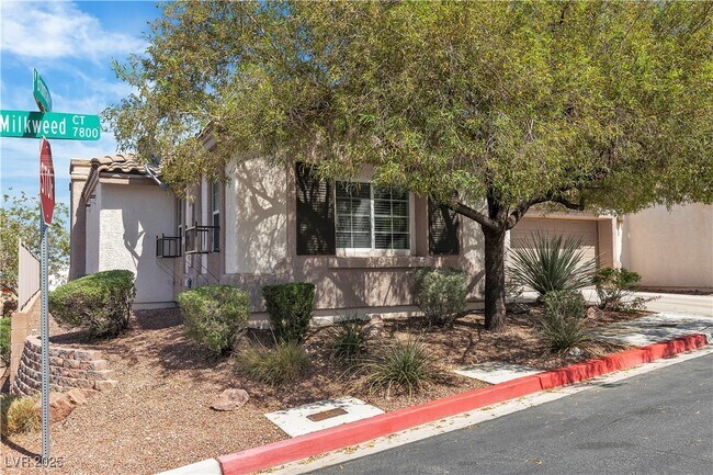 Foto del edificio - 7820 Milkweed Ct