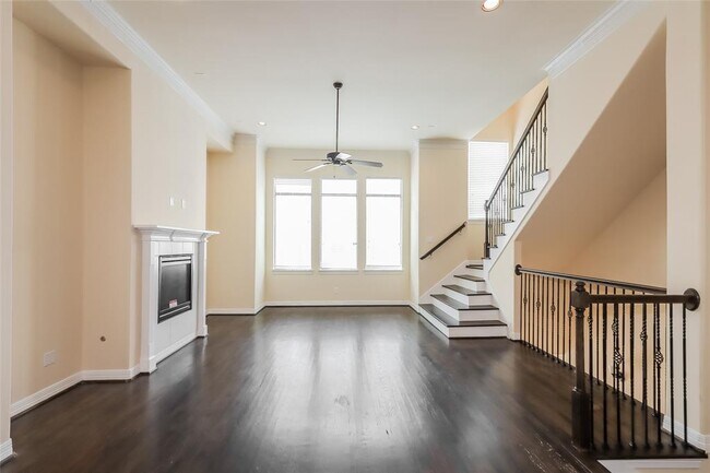 Foto del edificio - 318 W 28th St