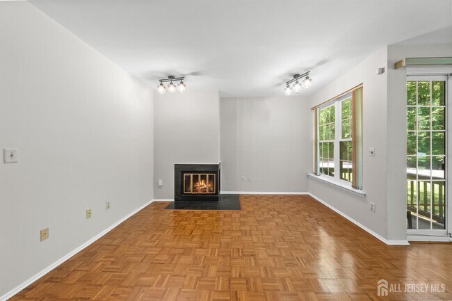Foto del edificio - 6111 Cedar Ct