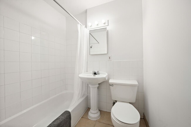 Photo du bâtiment - 3462-3466 Rue Aylmer