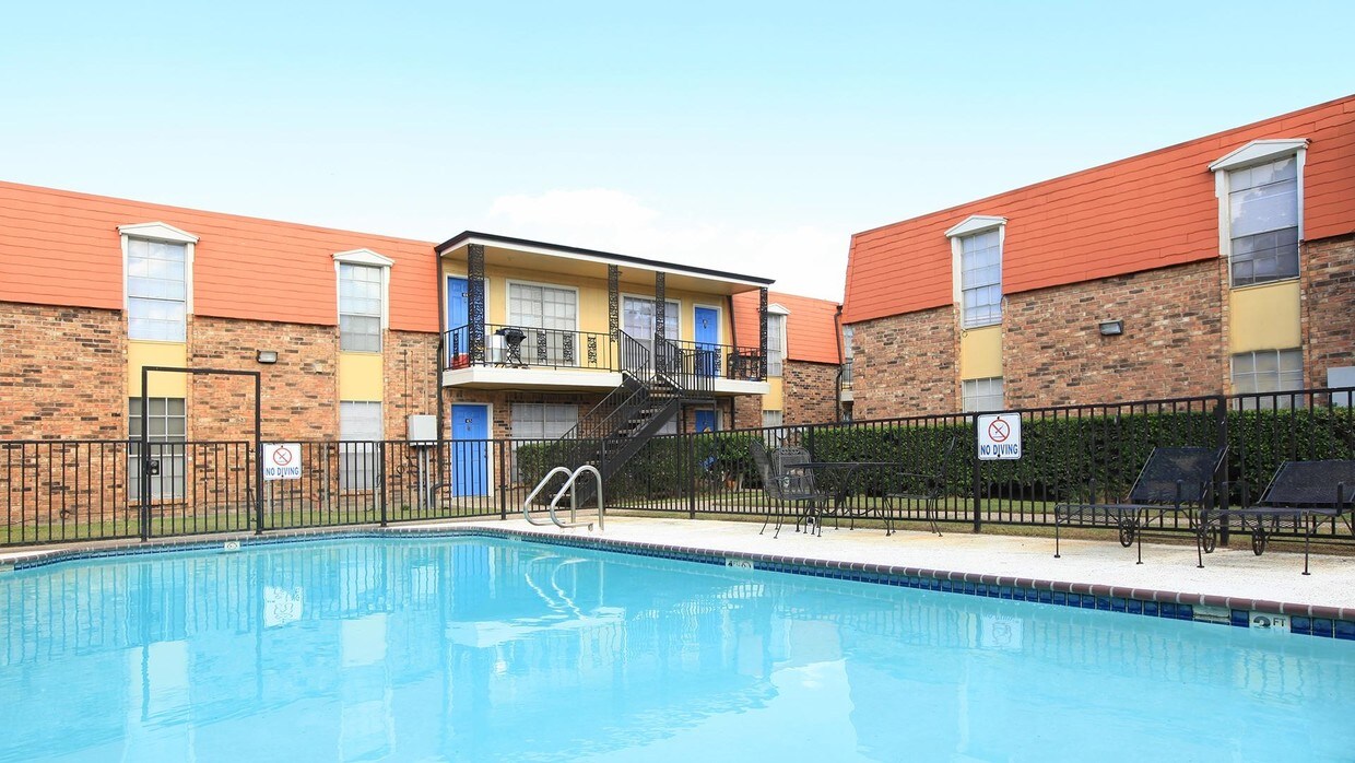 Marina Club Apartments Baytown, TX