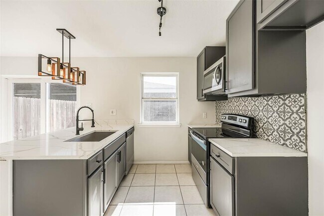 Foto del edificio - 37 San Jacinto Dr