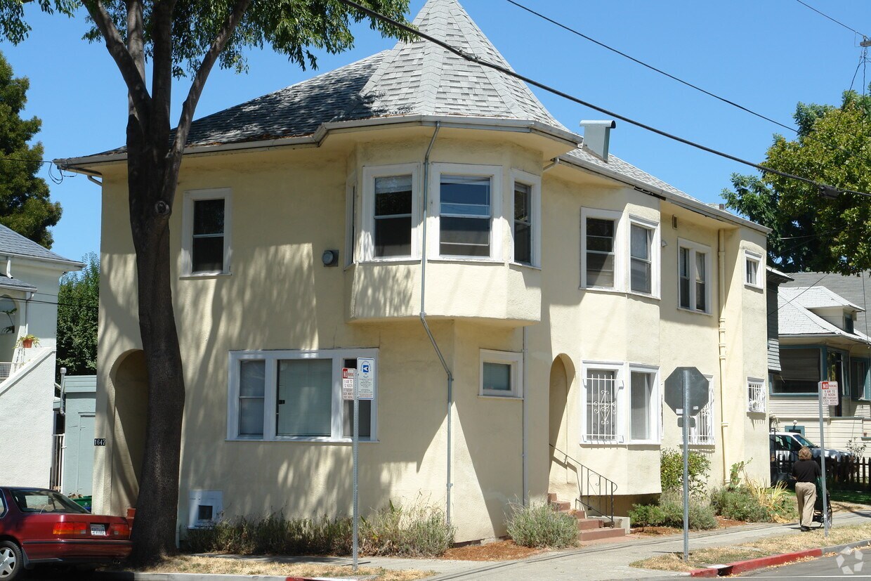 Primary Photo - 3122 King St