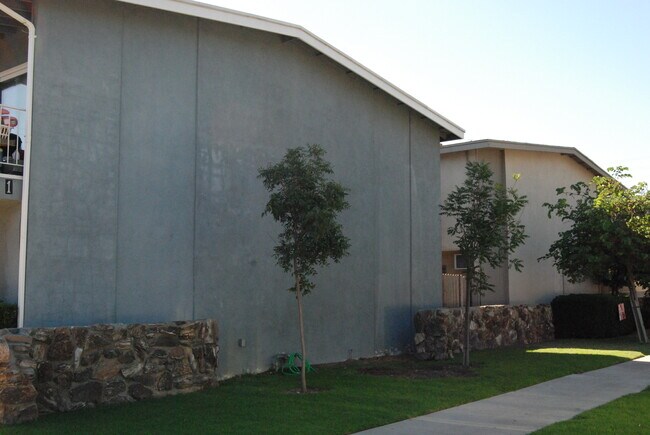 Foto del edificio - 621 S Shelton St