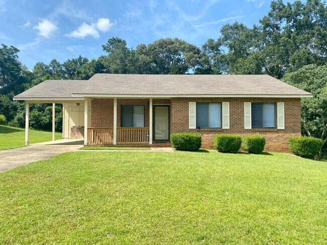 Foto del edificio - 3 BR house on quiet street