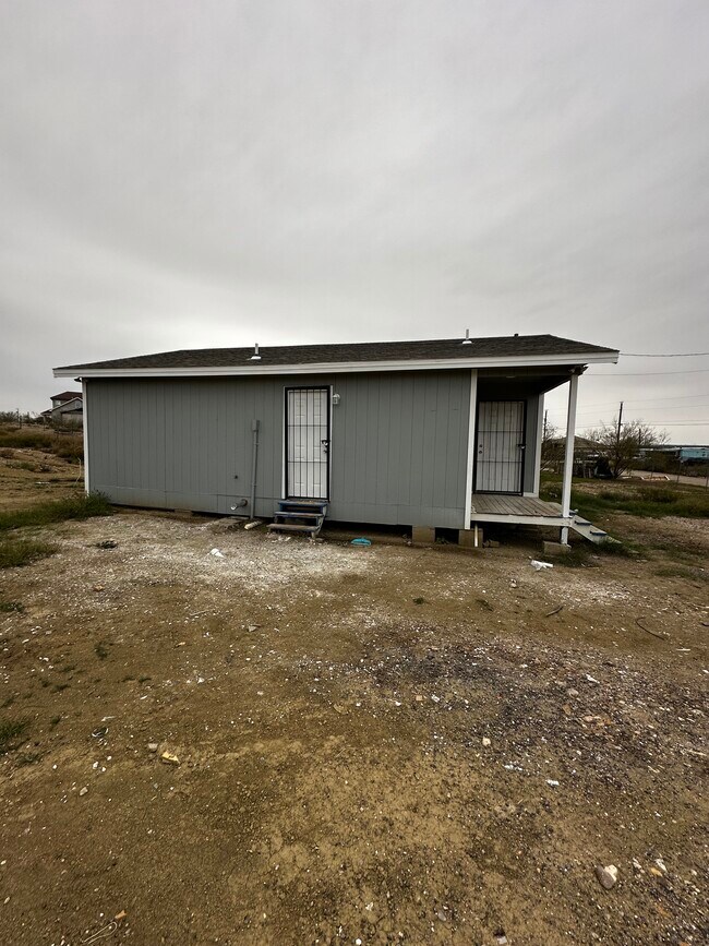 Building Photo - 160 Pleasant Dr