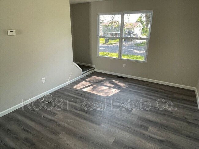 Foto del edificio - 5685 Tamarack Blvd