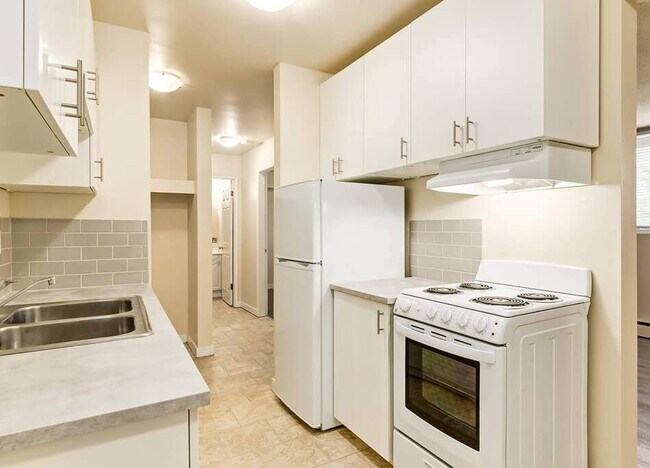 Photo du bâtiment - Fernwood Apartments