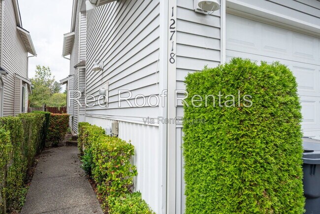 Foto del edificio - 12718 64th Ave E