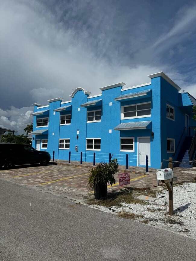 Foto del edificio - 222 Fairweather Ln