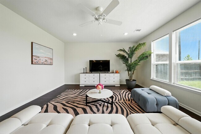 Foto del edificio - 15410 Rosehill Summit Ln