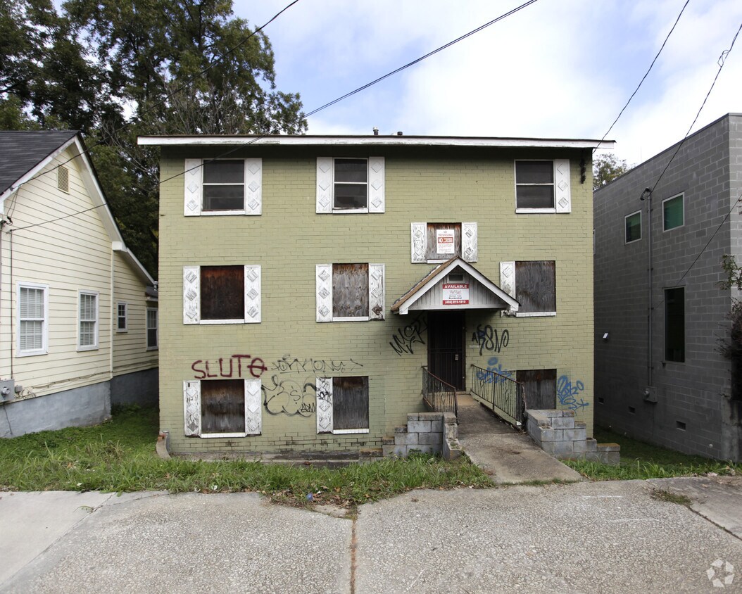 Building Photo - 610 Irwin St