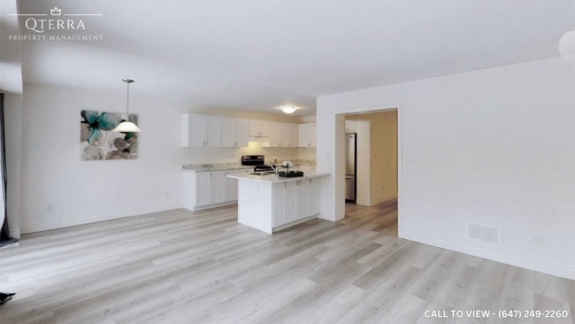 Building Photo - 1-547 Windfields Farm Dr W