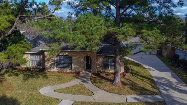 Building Photo - 1723 Cornerstone Pl Dr