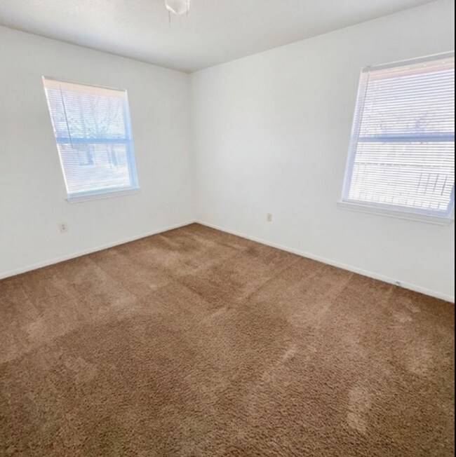 Foto del edificio - 106 Horseshoe Dr