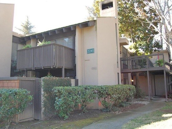 Primary Photo - Updated 1bd 1ba condo in Sacramento!