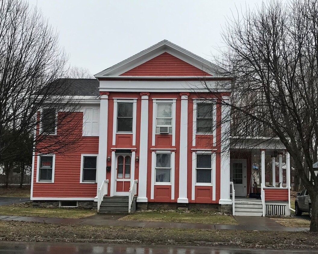 Primary Photo - Lebanon St - 059 61
