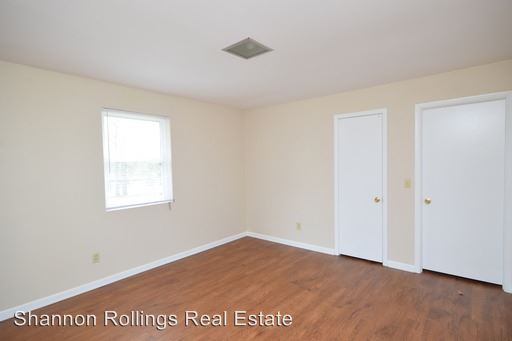 Building Photo - 122 Edgewood Dr