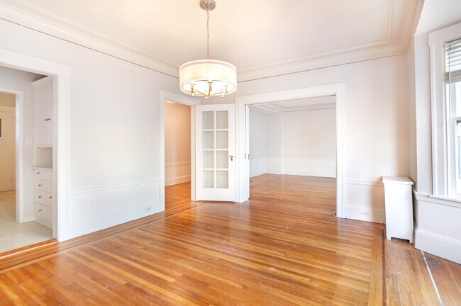 Foto del edificio - 2921 Washington St
