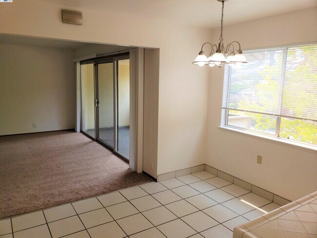 Building Photo - 4600 Eggers Dr