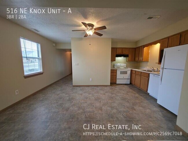 Foto del edificio - 516 NE Knox