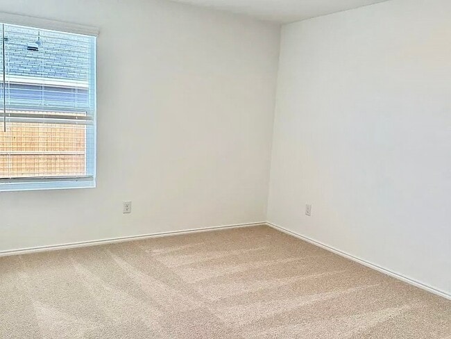 Building Photo - 1707 Temper Ln