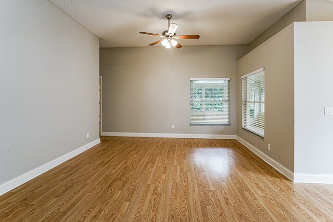 Building Photo - 7716 Marbella Crk Ave