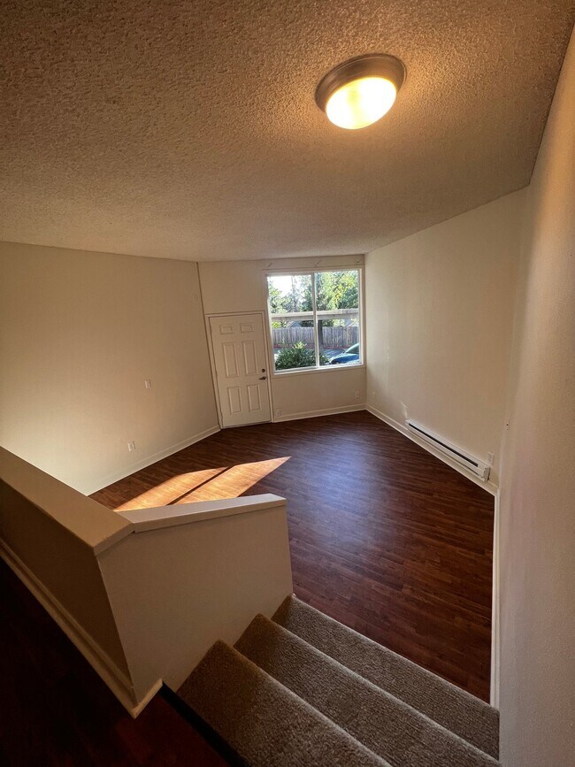Foto del edificio - 8585 SW Canyon Ln
