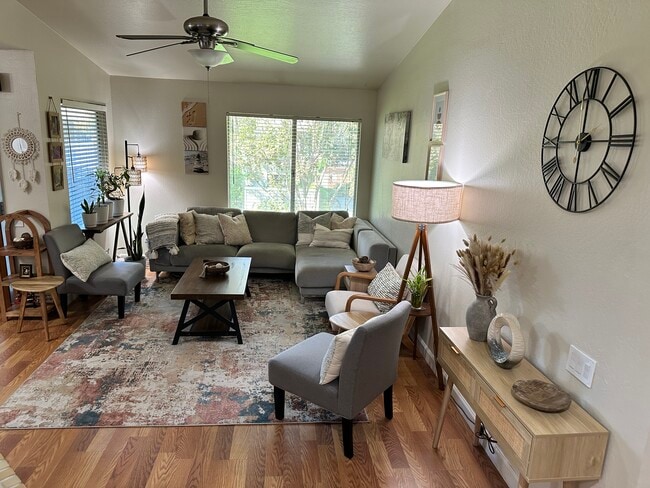 Foto del edificio - 2664 Senter Rd