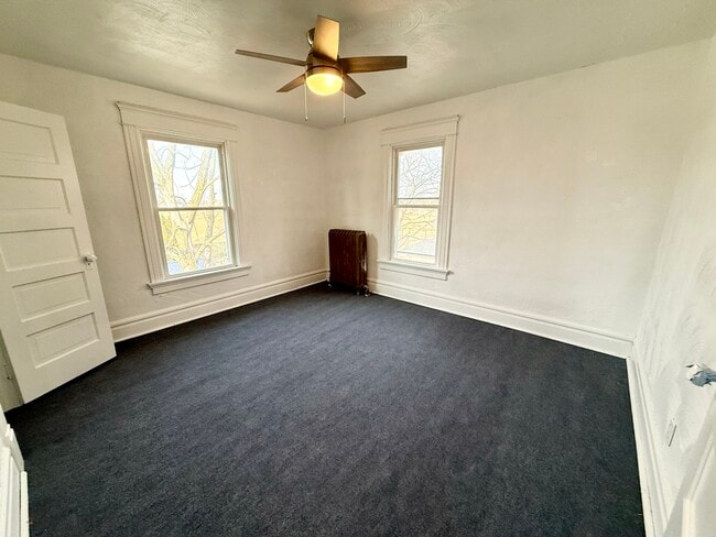 Building Photo - 304 N Williams St