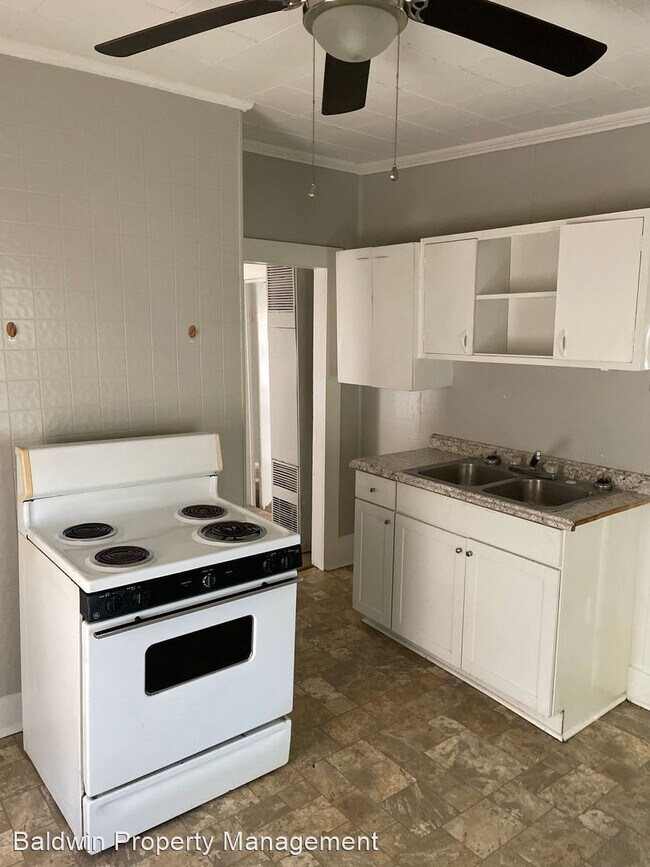 Building Photo - 1 br, 1 bath House - 2650 DUDLEY STREET