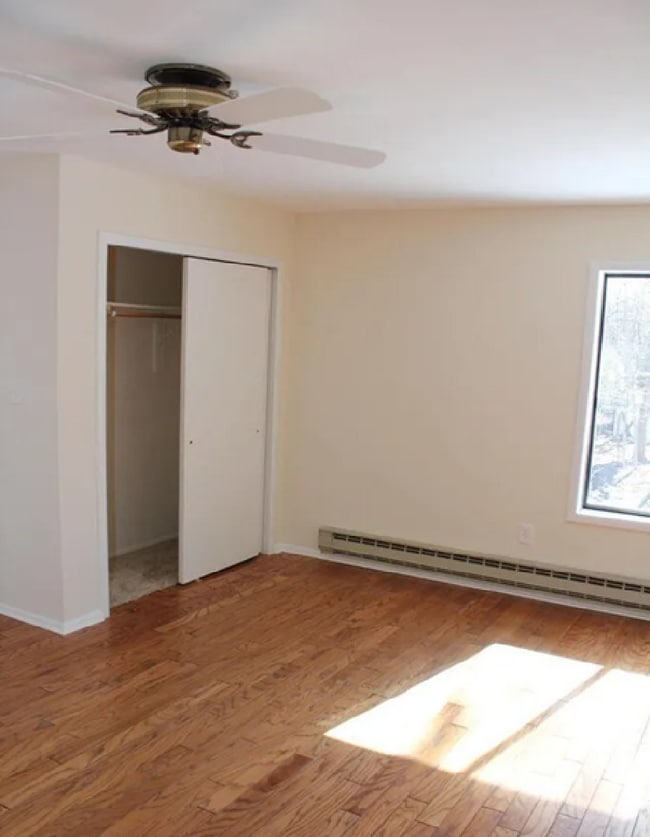 Foto del edificio - 84 Amberly Dr