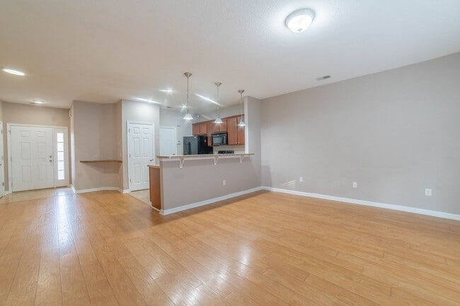 Building Photo - Available Soon!