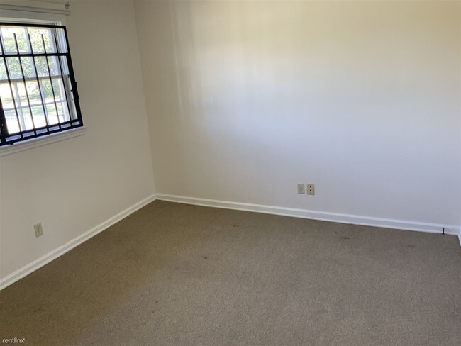 Foto del edificio - 2 br, 1 bath Duplex - Love’s Rentals