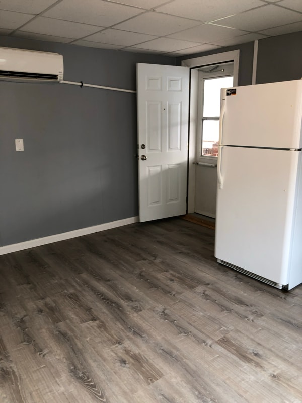 Building Photo - 778 3rd St