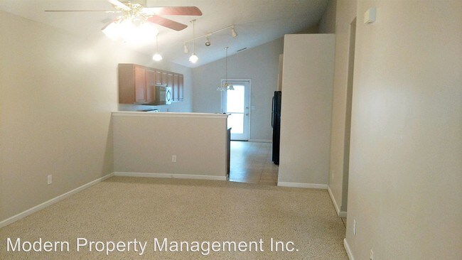 Building Photo - 121 Blue Heron Pl