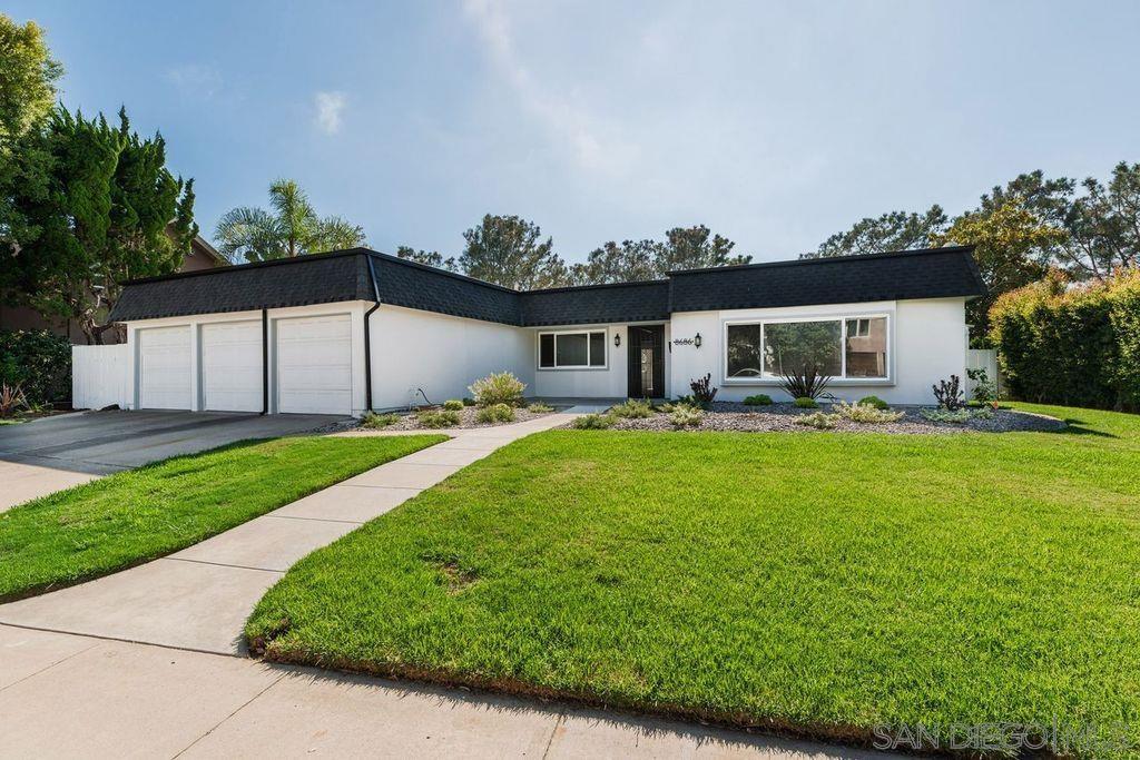 Foto principal - 8686 Cliffridge Ave